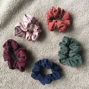 UO Scrunchie Set